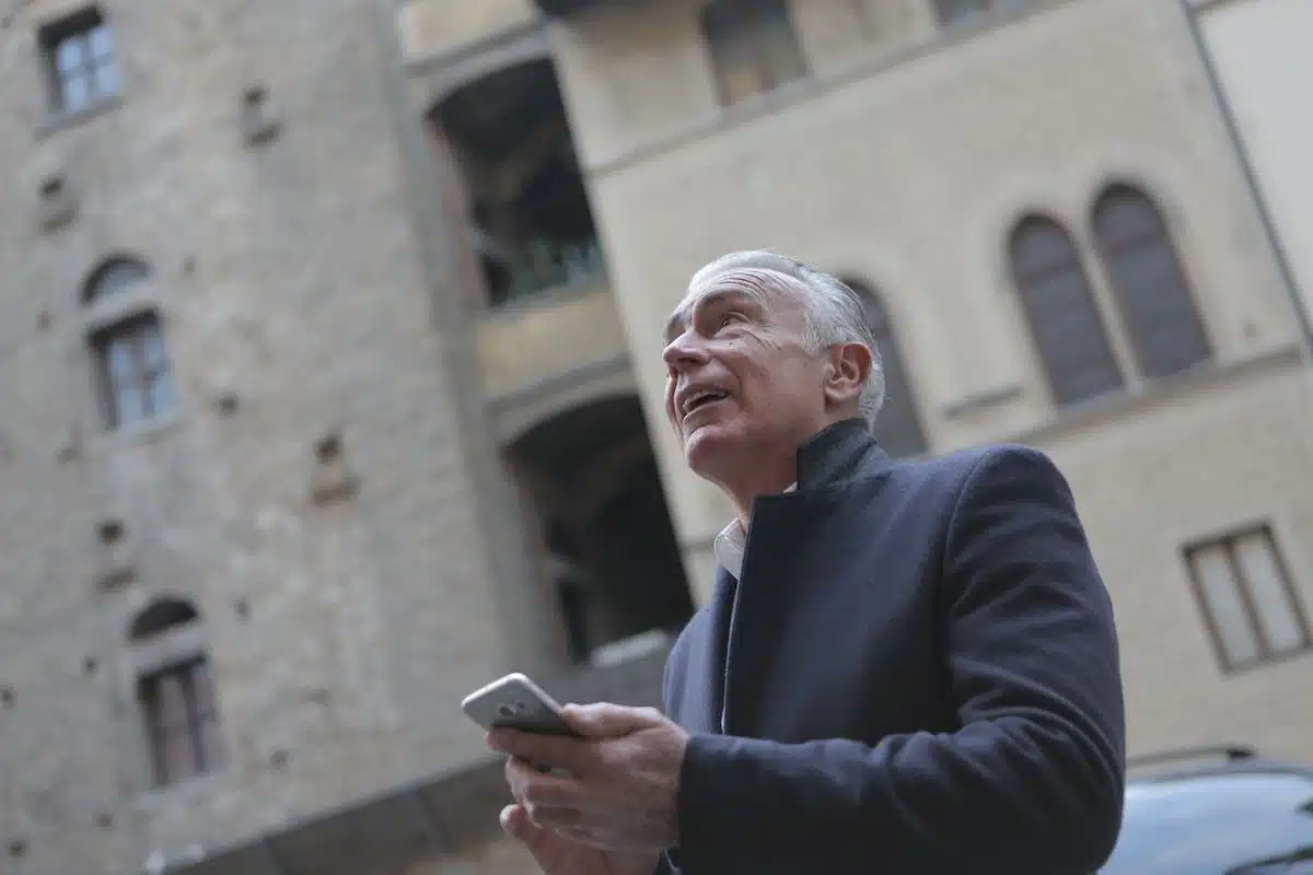 senior smartphone