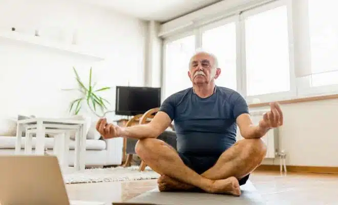 Les bienfaits de la méditation pour les seniors comment retrouver calme et sérénité en quelques minutes par jour