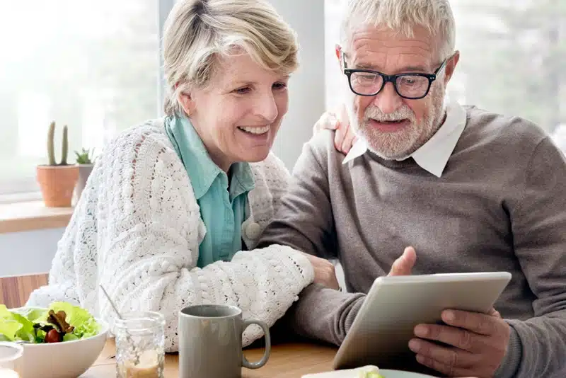 Optimiser sa retraite comment choisir la meilleure mutuelle pour personne âgée